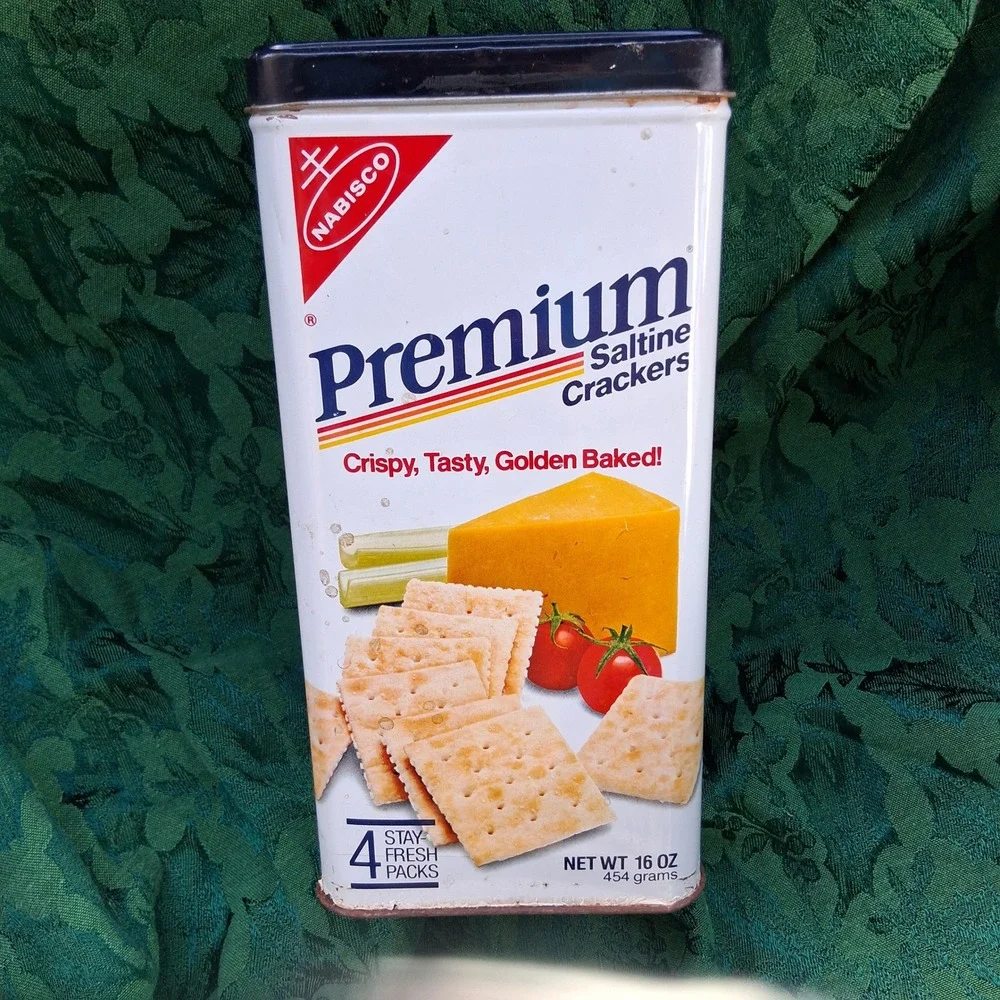 Vintage 1985 Nabisco Premium Saltine Crackers Tin 16oz Collectible